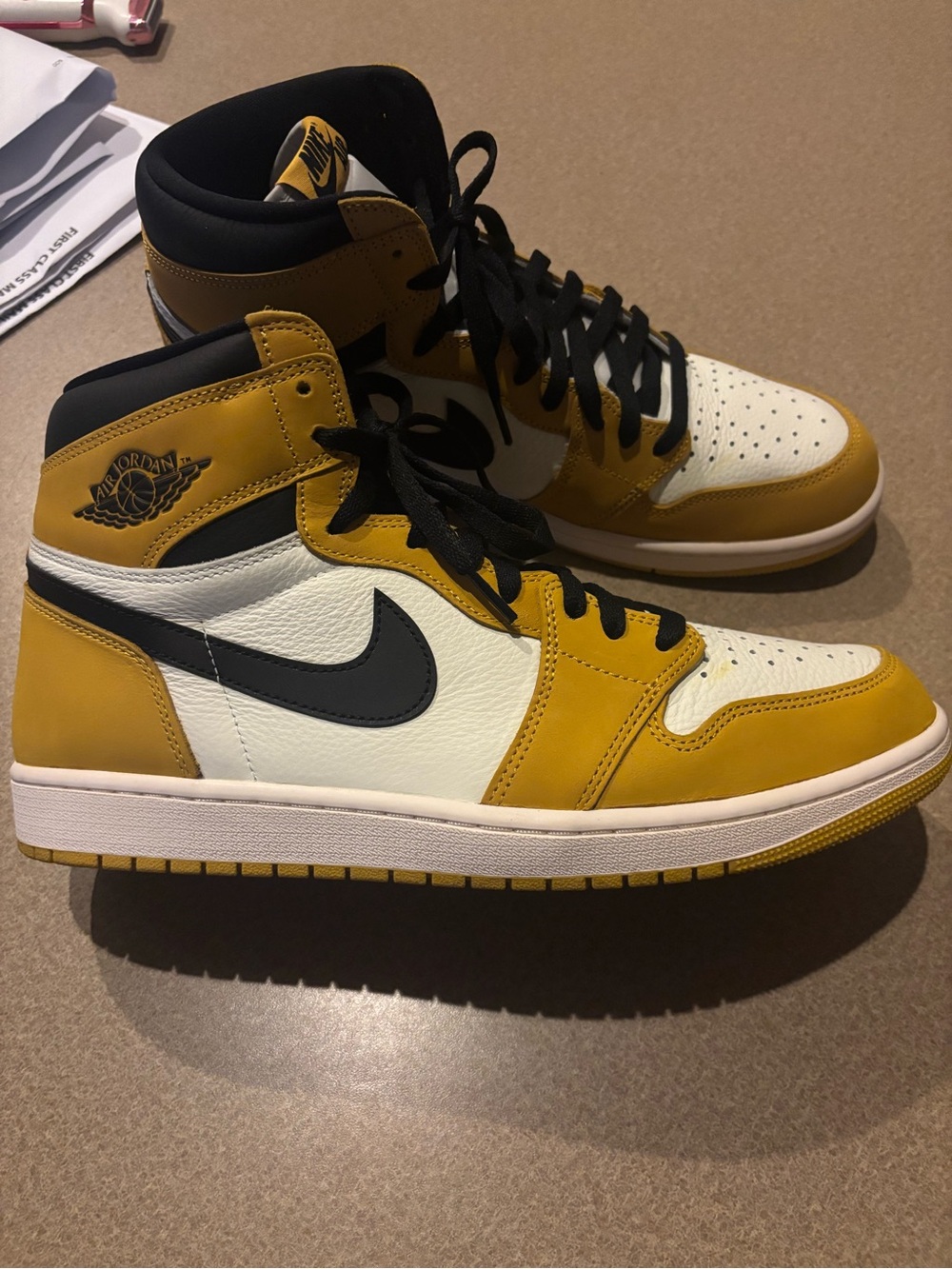 Jordan 1 yellow ochre size 13